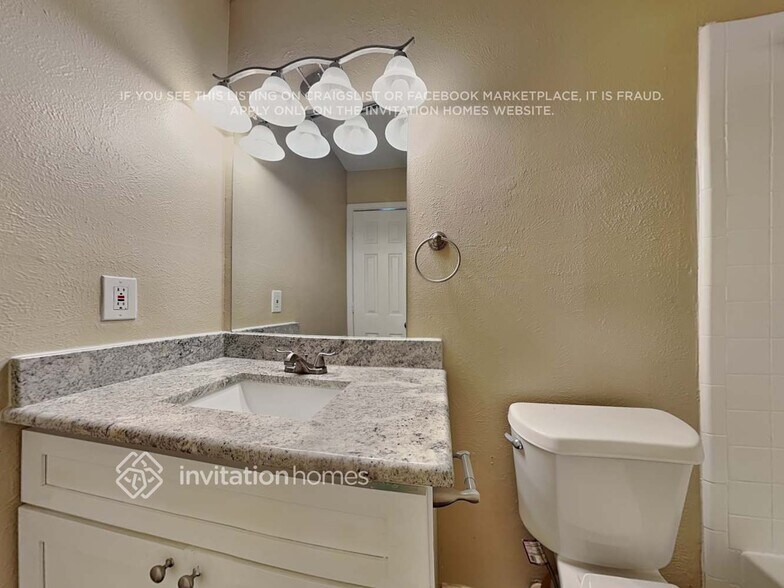 Building Photo - 509 Fox Dr