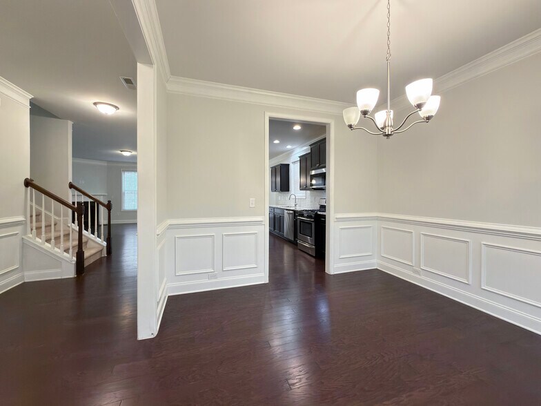 Building Photo - 7336 Birchshire Dr