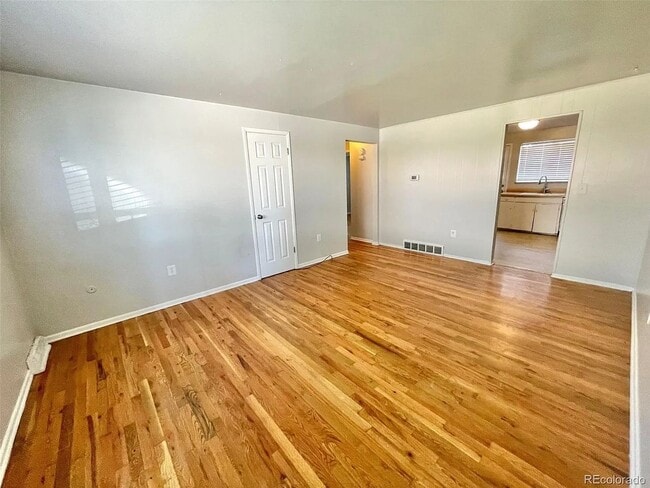 Building Photo - 6014 S Prince St