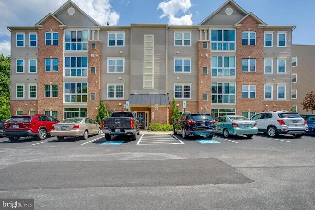 Primary Photo - 8390 Ice Crystal Dr