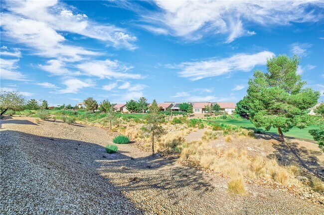 Building Photo - 7349 Shelduck St