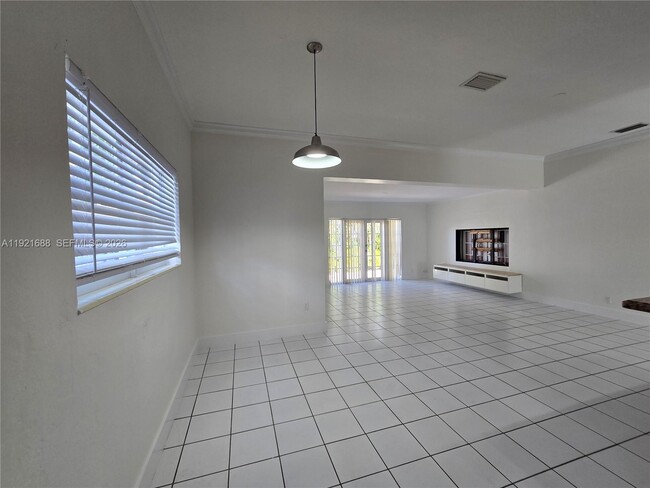 Building Photo - 8105 SW 17th Terrace