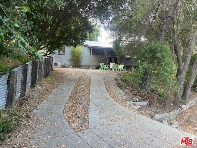 Building Photo - 21516 Encina Rd