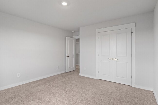 Building Photo - 1031 Peaceful Fawn Dr
