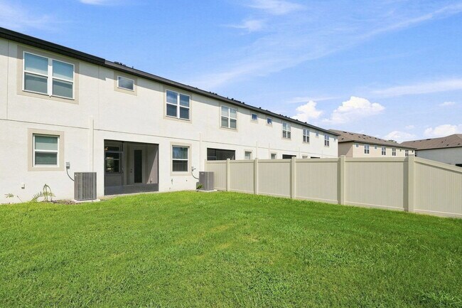 Building Photo - 11410 Cay Spruce Wy