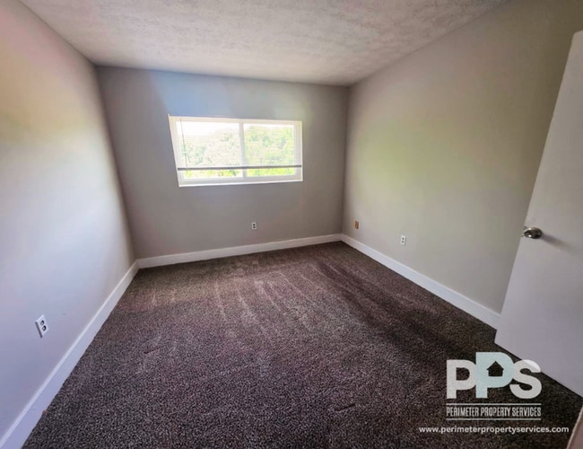 Building Photo - 1040 Sandtown Rd SW