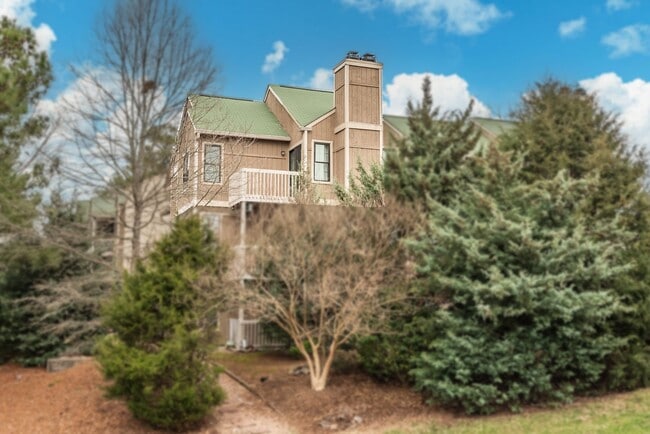 Building Photo - Adorable Upgraded Condo Available Soon!