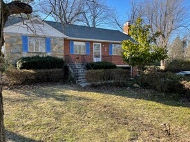 Building Photo - 3322 Wraywood Pl