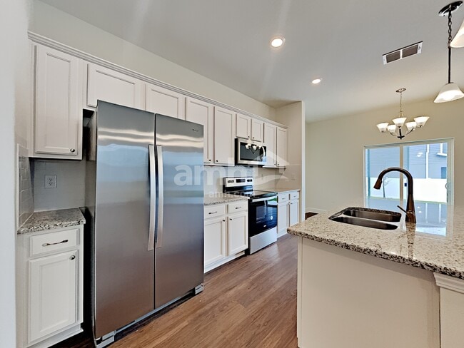 Building Photo - 4604 Birdsong Dr