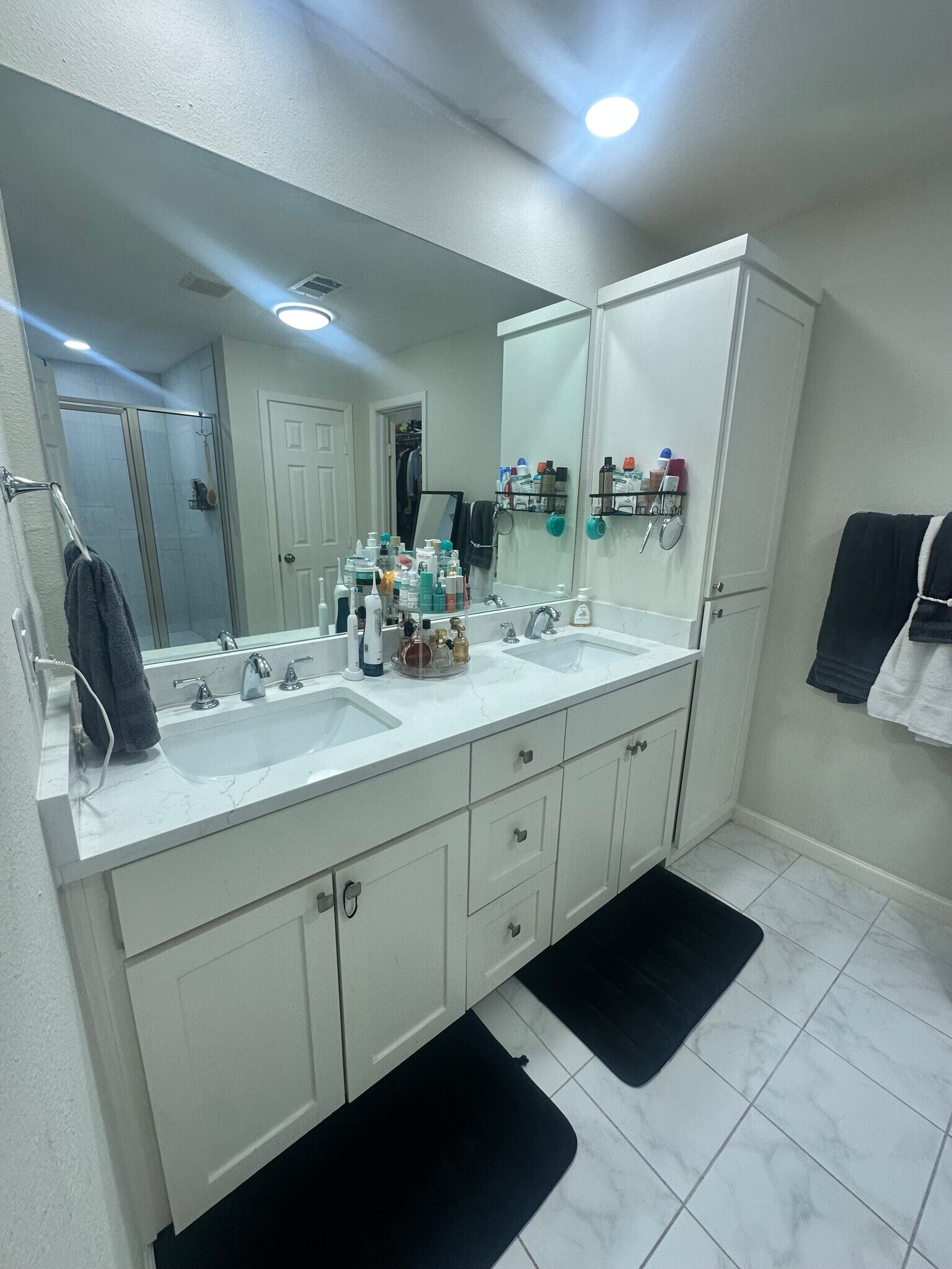 Building Photo - 3444 Kellogg Ave