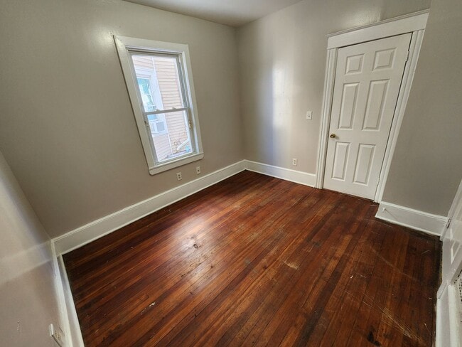 Building Photo - 137 Washington St