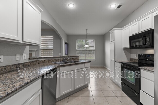 Building Photo - 4307 SW Fieldstone Blvd
