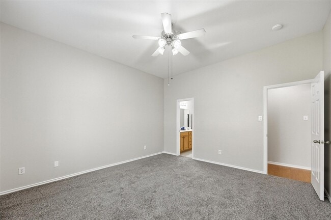 Building Photo - 9842 Wake Bridge Dr