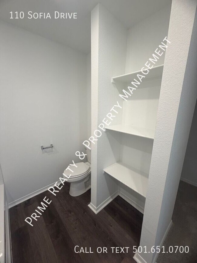 Building Photo - 110 Sofia Dr