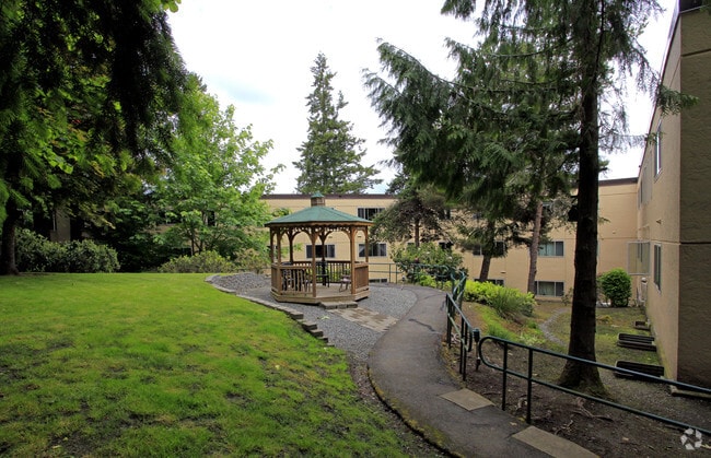 Building Photo - Hutchison House Apartments