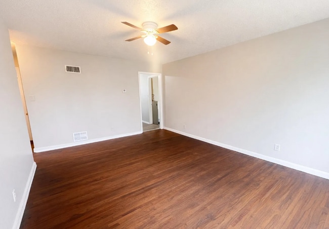 Building Photo - Charming 2 Bedroom 1 Bath For Rent Southeast Wichita,KS