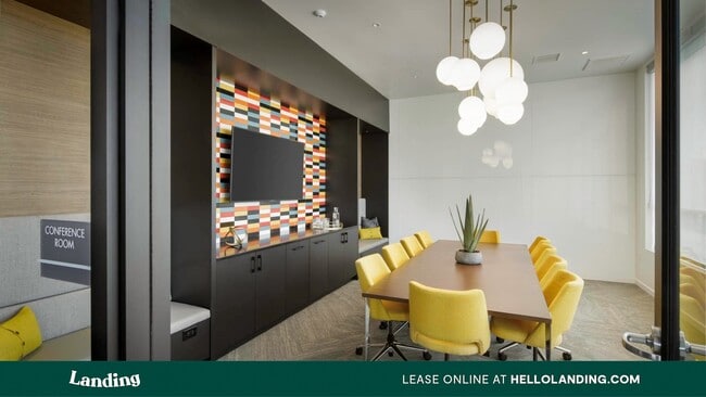 Building Photo - 9314 W Russell Rd