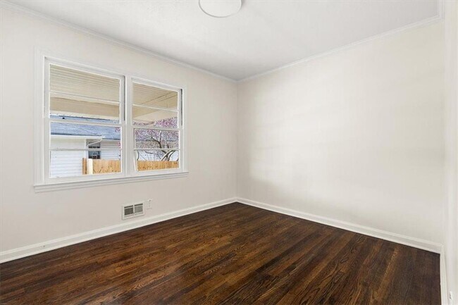 Building Photo - 1451 Belmont Ave