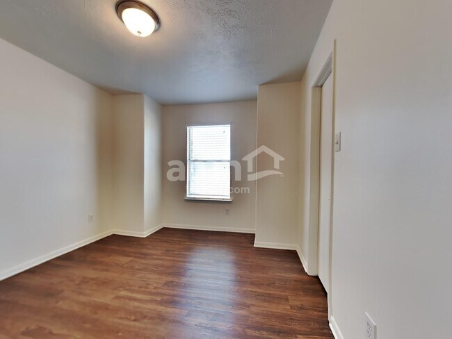 Building Photo - 2602 Daryns Landing Dr