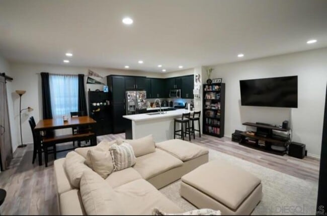 Building Photo - 1594 San Miguelito