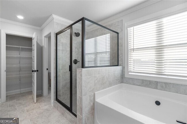 Building Photo - 448 Banff Dr