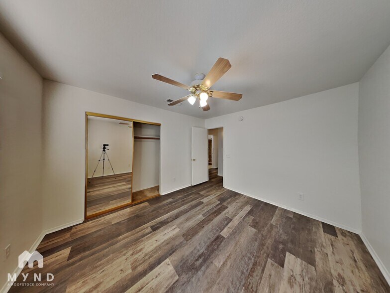 Building Photo - 4230 S Mayberry Pl