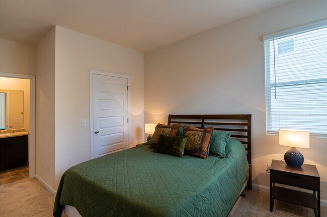 Building Photo - 438 Furlough Dr