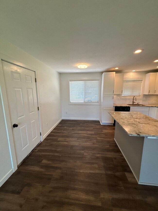 Building Photo - Charming 3 Bed, 1 Bath Home in Idaho Falls!