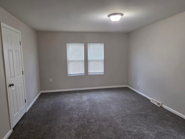 Building Photo - 15765 Ward Ave
