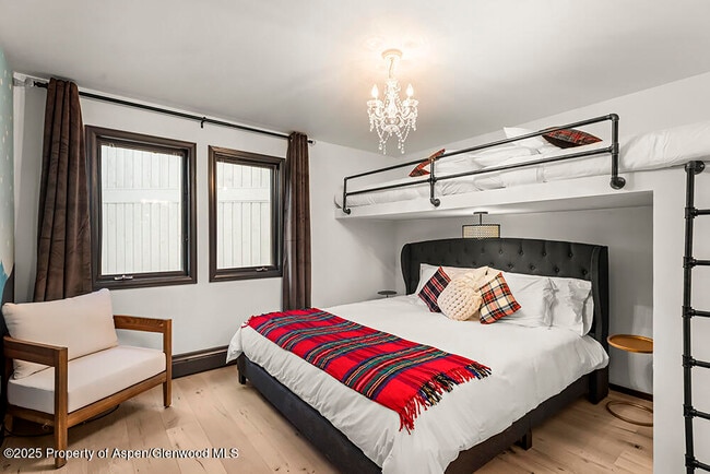 Building Photo - 35 Upper Woodbridge Rd