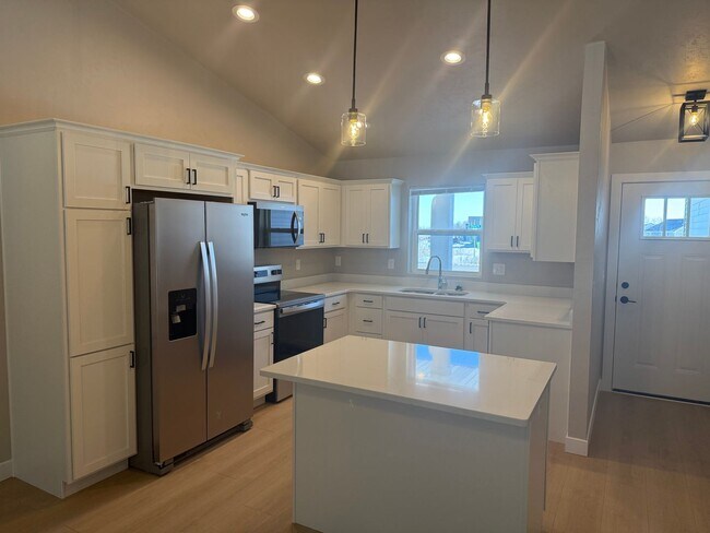 Building Photo - 8397 St Norbert Dr