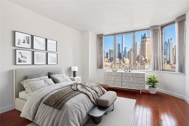 Primary Photo - 500 W 43rd St