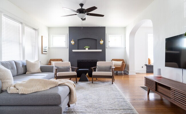 Building Photo - 5825 S Grand Blvd