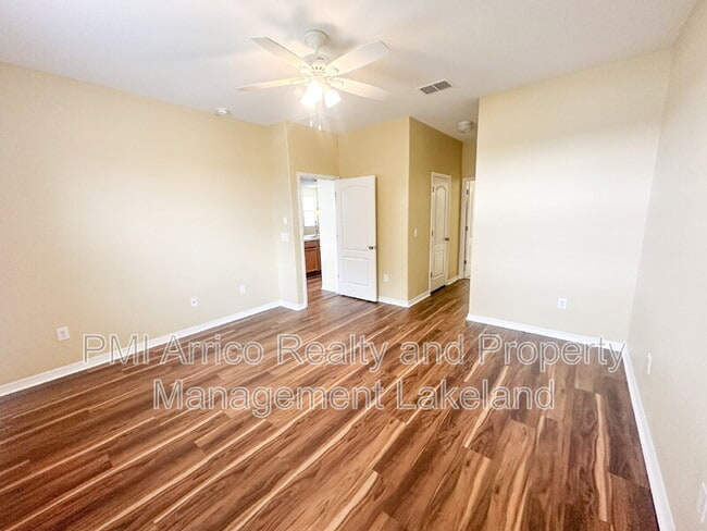 Building Photo - 3774 Hampton Hills Dr