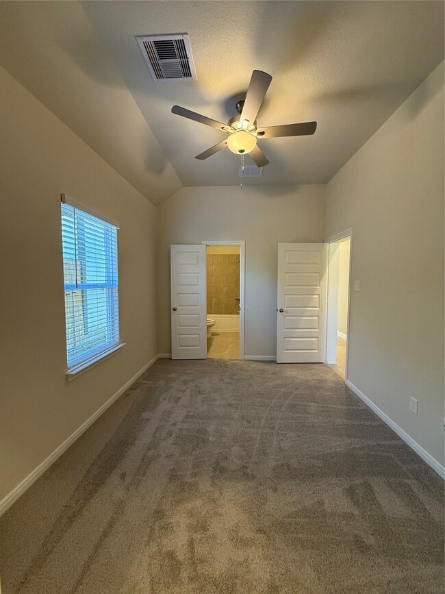 Building Photo - 11840 E Gate Dr