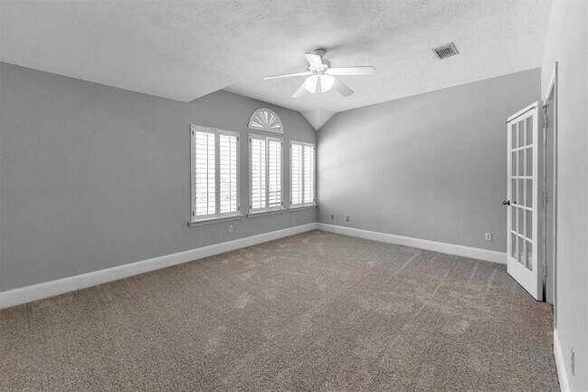 Building Photo - 15614 Lago Villa Dr