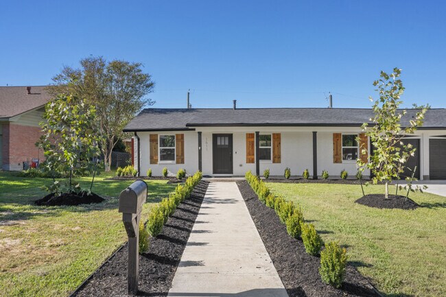 Building Photo - 1611 Armistead St