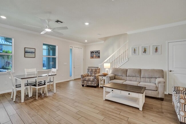 Building Photo - 1300 Eucalyptus Dr