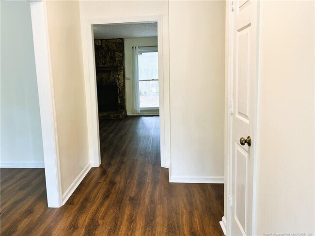 Building Photo - 321 Bahama Loop