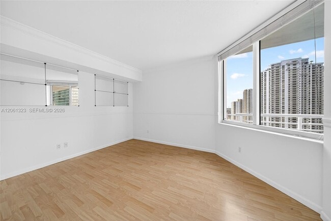Building Photo - 325 S Biscayne Blvd