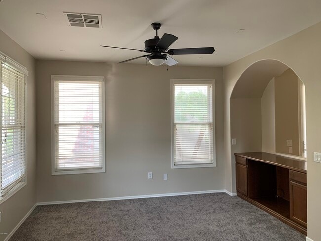 Building Photo - 3854 E Sabra Ln