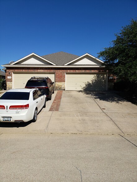 Building Photo - 1304 Piedmont Dr