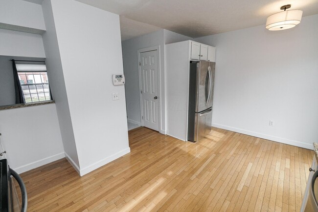 Building Photo - 1217 Weybridge Rd