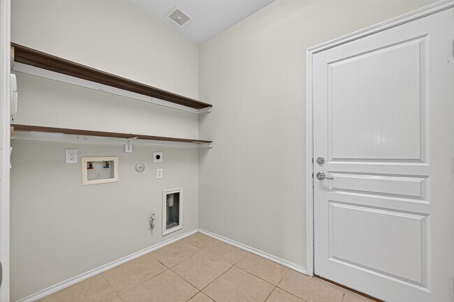 Building Photo - 25311 Mallard Bay Ln