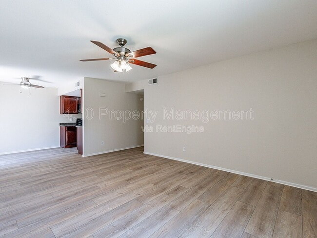 Building Photo - 1266 N 85th Pl