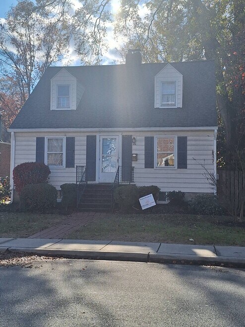 Building Photo - 4603 Knox Rd
