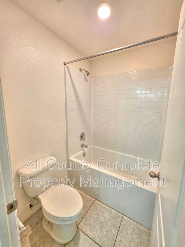 Building Photo - 734 Bent Baum Rd