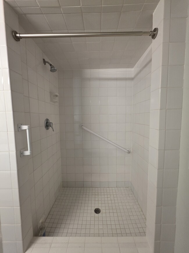 Building Photo - 963 Parkway Dr NW