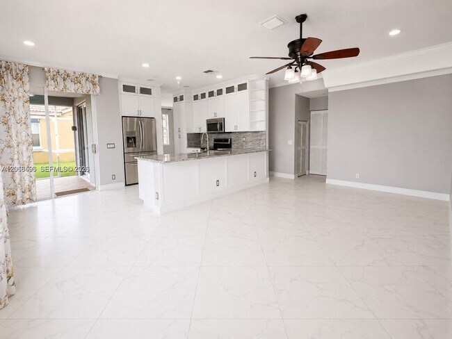 Building Photo - 963 Falling Water Rd