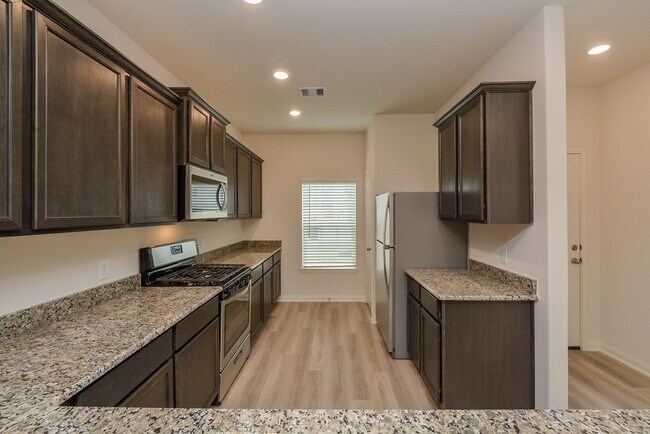 Building Photo - 21339 Rachel Manor Dr